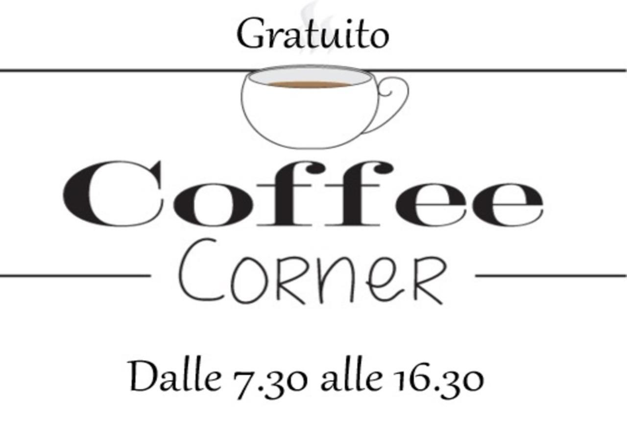 Hotel Rivamare Only Room Breakfast Cervia Bagian luar foto