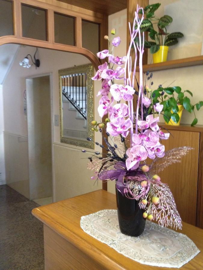 Hotel Rivamare Only Room Breakfast Cervia Bagian luar foto